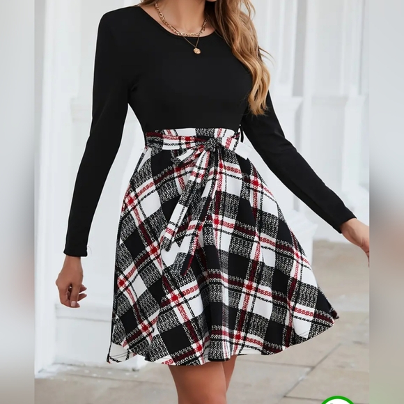 🧑🎄10/10🧑🎄👌Xl Plaid crew neck long sleeve dress by Shein👌 - Picture 3 of 11